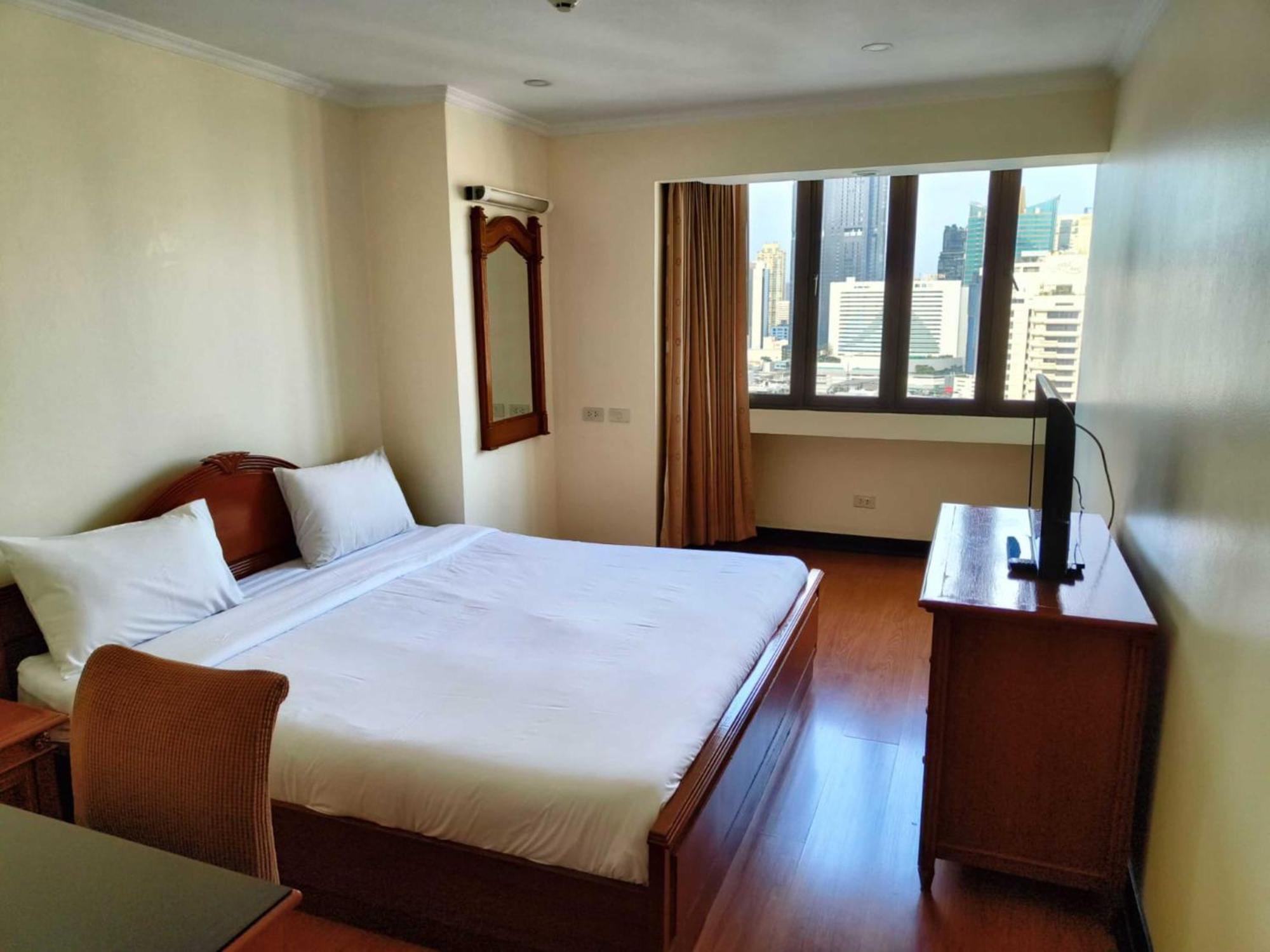 Hotel Omni Tower Sukhumvit Nana Direct Bangkok Exterior foto